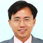 photo of Prof. Huang, Ray